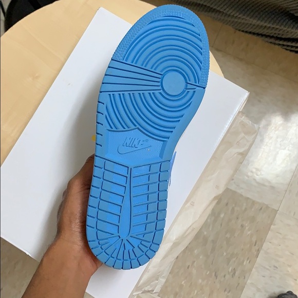 Air Jordan 1 Low UNC (SOLD) - Picture 6 of 8